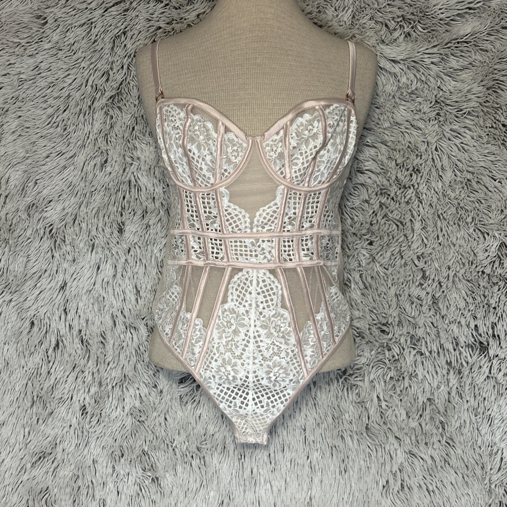 Bras N Things Pink White Open Lace Sexy Lingerie Coquette Seductive Wired 32D